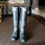 The kitten in the boots